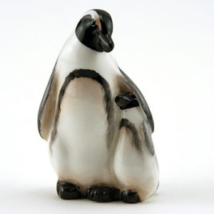 ФОТО 10. Пегги Дэвис, «Пингвин с птенцом под крылом», 6 см, K20 (серия K), 1940-68 г.г.